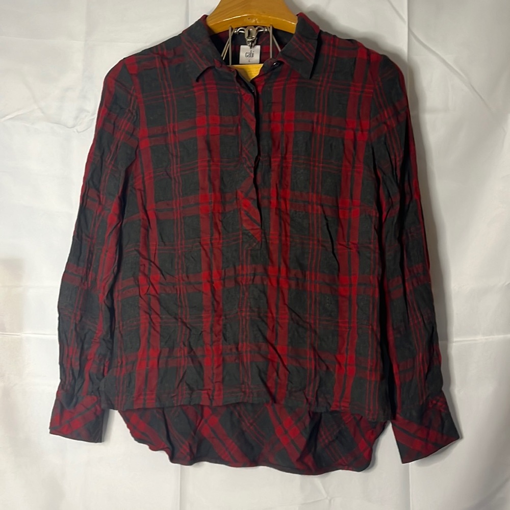 Cabi Women’s 1/4 button Flannel, Size L, Excellent Condition!! Cute!!